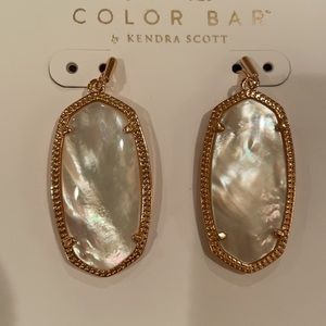 Kendra Scott Color Bar Earrings Brand in Rose Gold
